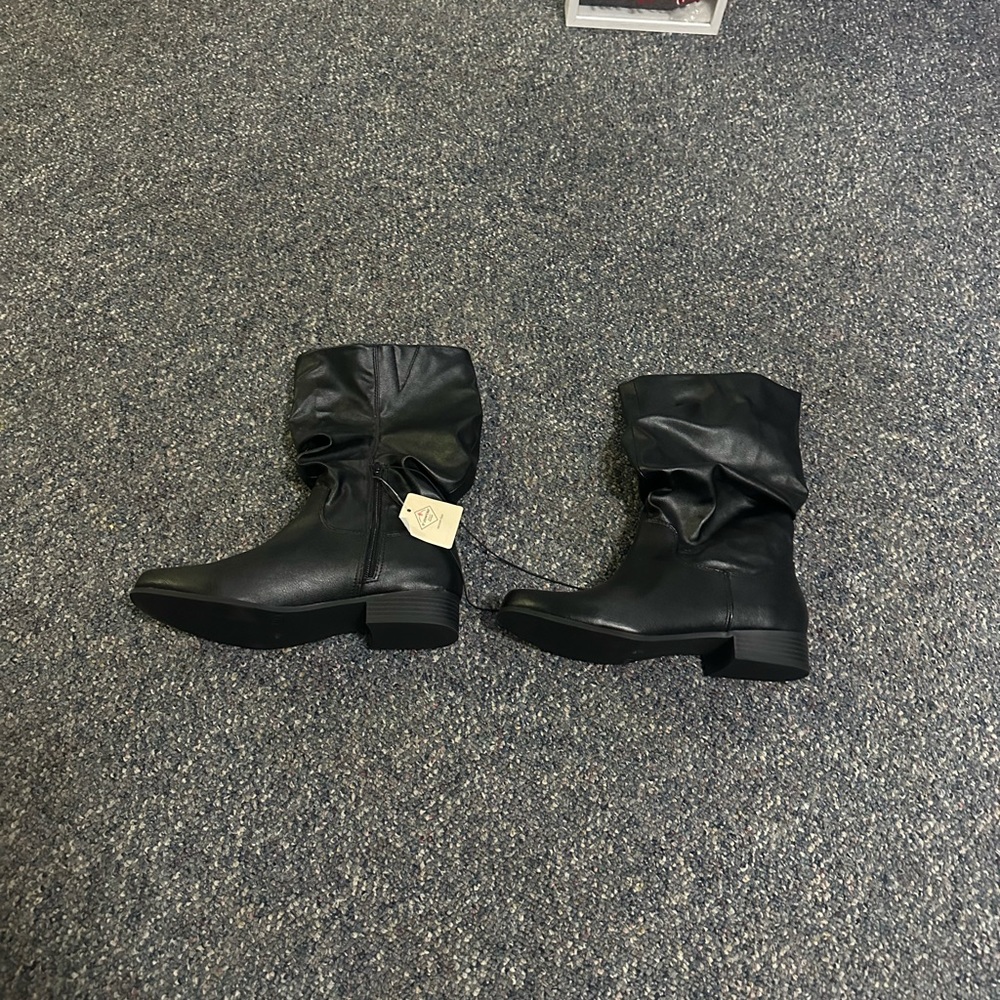 Sz 9 St Johns Bay Black Books NWT